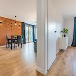 Apartment Glow Apartments, Dolny *