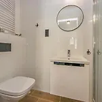 Glow Apartments, Dolny Apartment