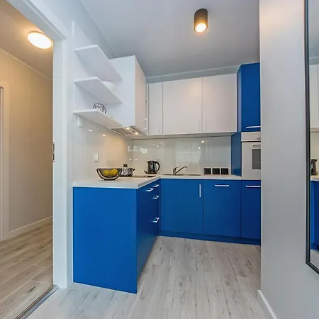 Glow Apartments, Dolny