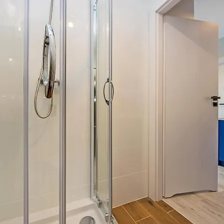 Glow Apartments, Dolny *