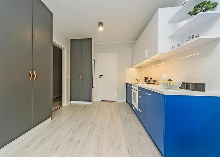 Glow Apartments, Dolny